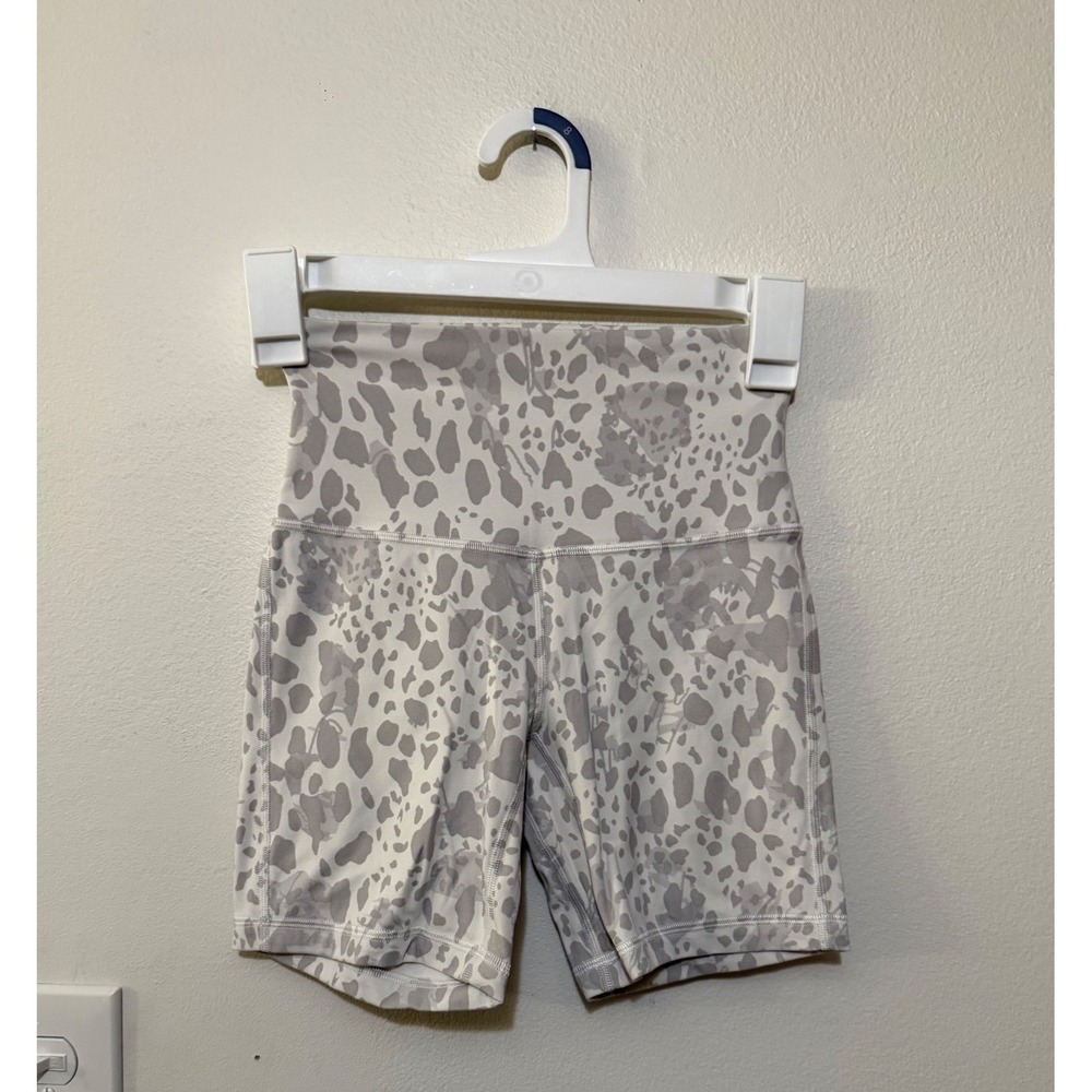 Lululemon Align High Rise 6" Cheetah Leopard Size 2